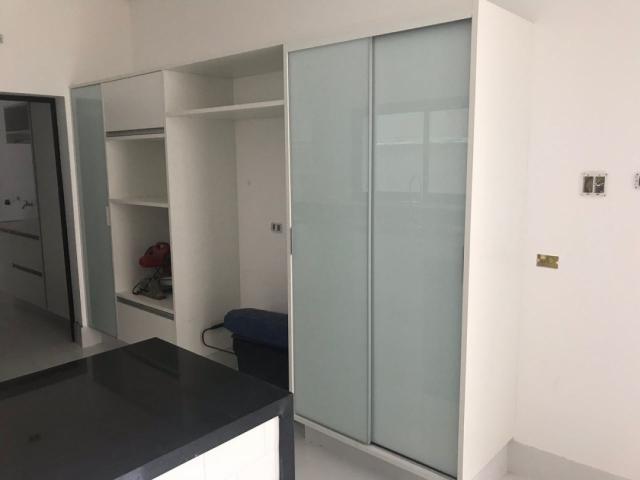Casa em condomínio para Venda em Alphaville - 4