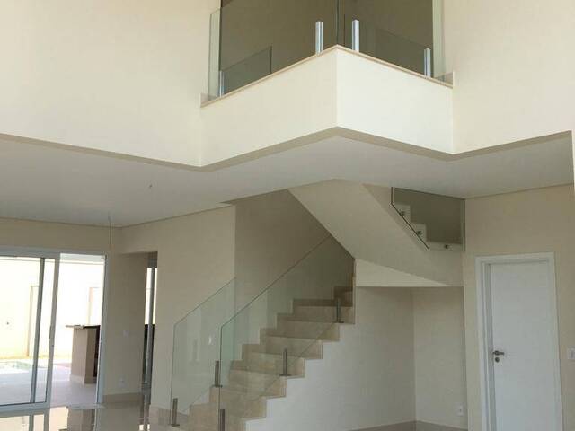 Casa em condomínio para Venda em Alphaville - 4