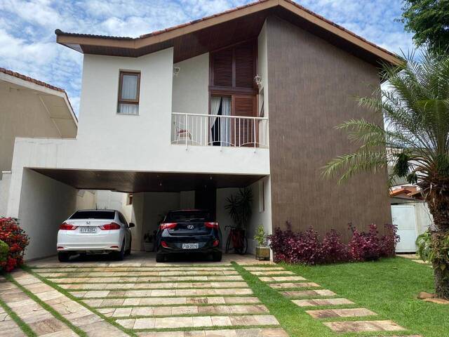 #696 - Casa em condomínio para Venda em Santana de Parnaíba - SP