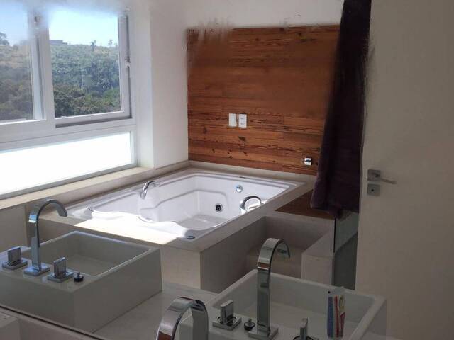 Casa para Venda em Santana de Parnaíba - 5