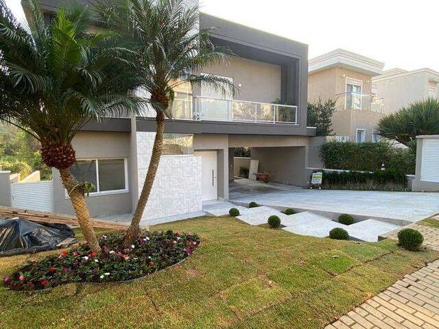 #704 - Casa em condomínio para Venda em Santana de Parnaíba - SP