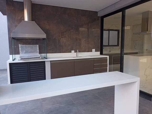 #723 - Casa em condomínio para Venda em Santana de Parnaíba - SP