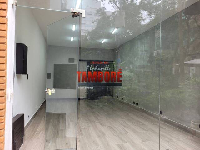 Locação em Condomínio Centro Comercial Alphaville - Barueri