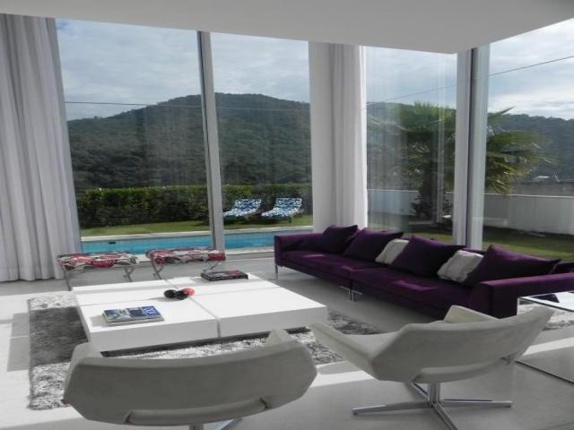 #T10-08 - Casa para Venda em Alphaville - SP