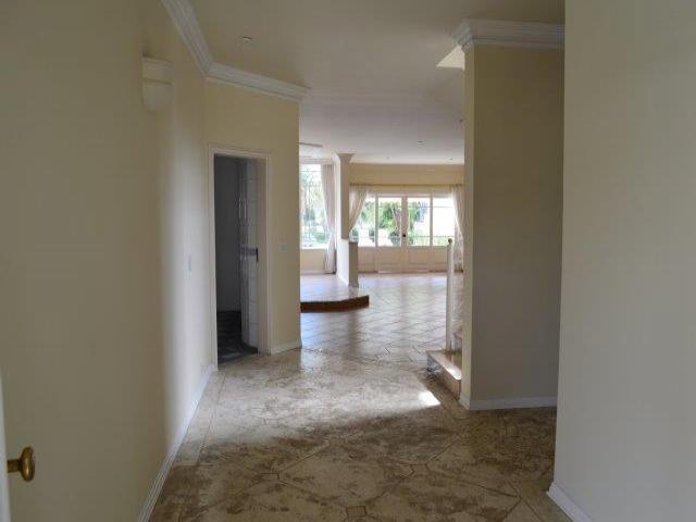 #A10-01 - Casa para Venda em Barueri - SP