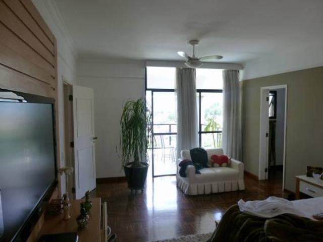 Casa para Venda em Alphaville - 4