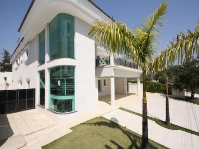 #T2-12 - Casa para Venda em Santana de Parnaíba - SP